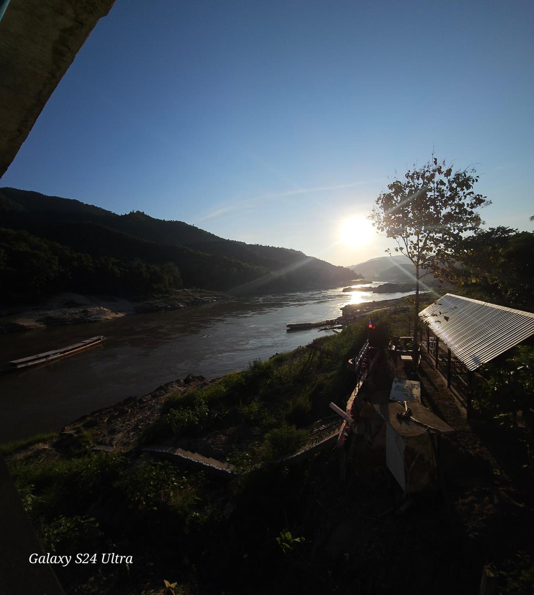 Inn Riverside Hostel Pb Muang Pakbèng Εξωτερικό φωτογραφία